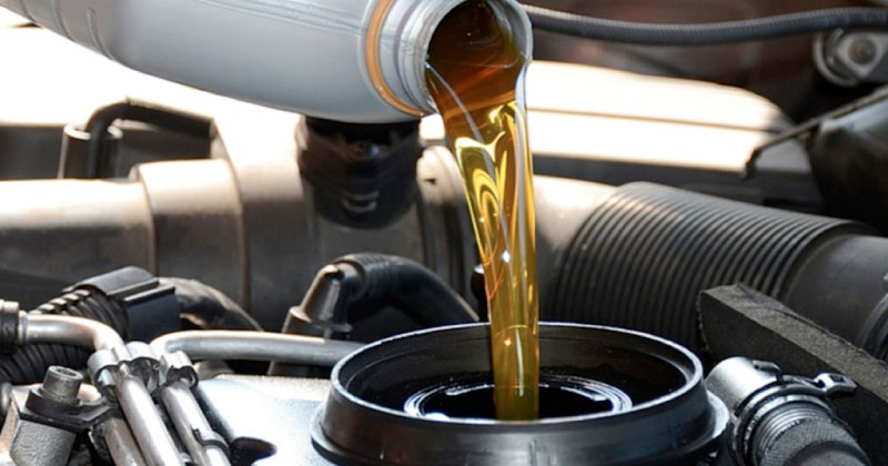 ¿Cada cuánto se debe hacer el cambio de aceite para su carro?